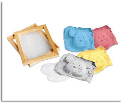 JUGUETES DE MATERIAL RECICLADO Y PARA APRENDER A RECICLAR. REYES MAGOS Y PAPA NOEL ECOLÓGICOS