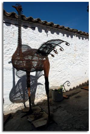 ESCULTURA DE ANIMALES REALIZADOS CON MATERIALES RECICLADOS